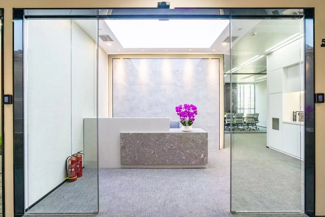 世博板块的鲁能国际中心出租477平带装修办公室